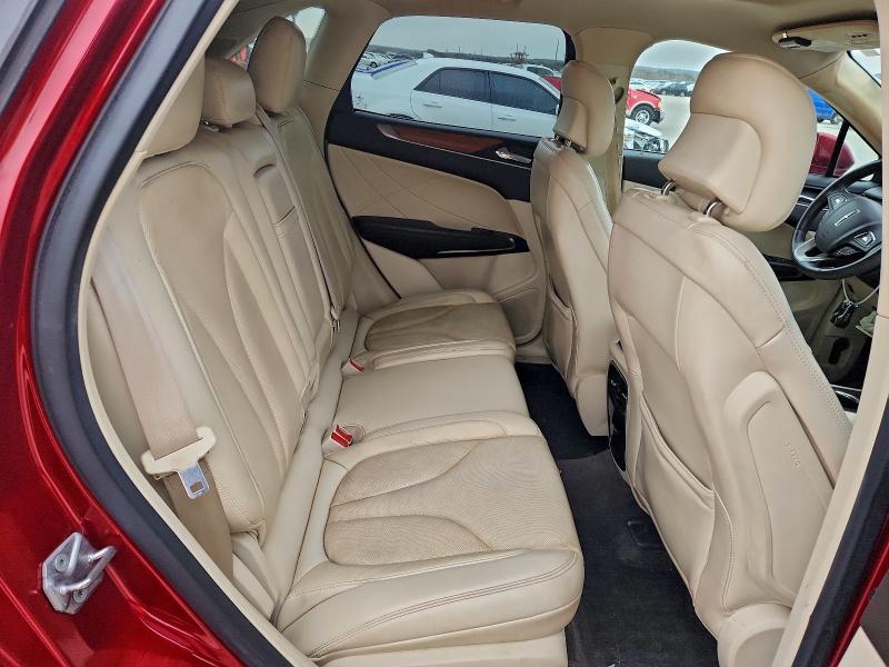 Photo 11 from auction – 2016 LINCOLN MKC RESERV with VIN 5LMCJ3D99GUJ27099