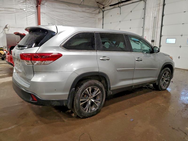 Photo 3 from auction – 2019 TOYOTA HIGHLANDER with VIN 5TDBZRFH2KS714809