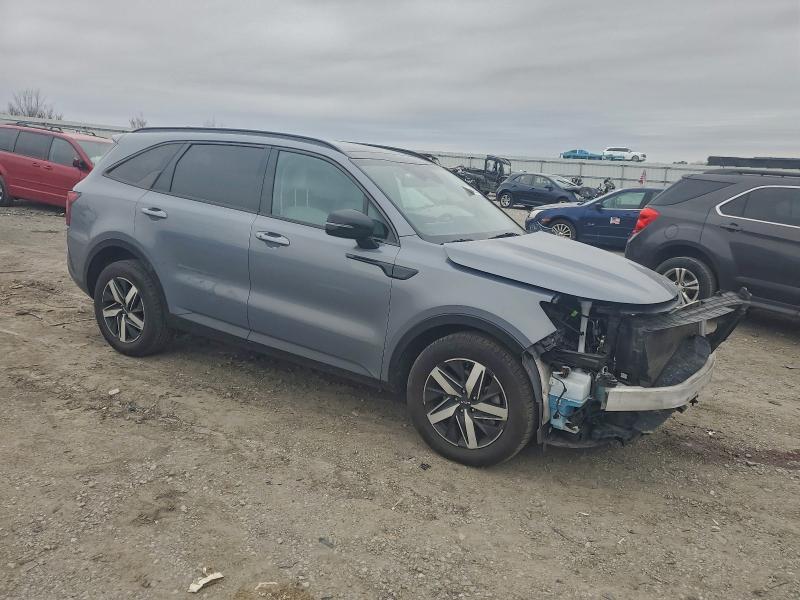 Photo 4 from auction – 2023 KIA SORENTO S with VIN 5XYRL4LC4PG187887