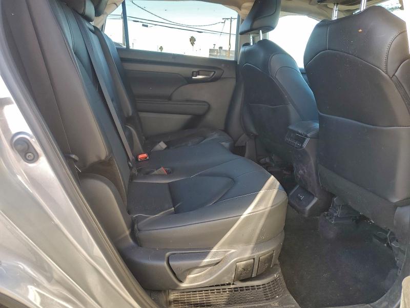 Photo 11 from auction – 2025 TOYOTA HIGHLANDER with VIN 5TDKBRCH1SS661500