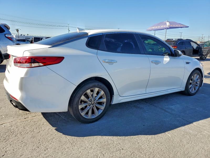 Photo 3 from auction – 2016 KIA OPTIMA LX with VIN 5XXGT4L3XGG045006