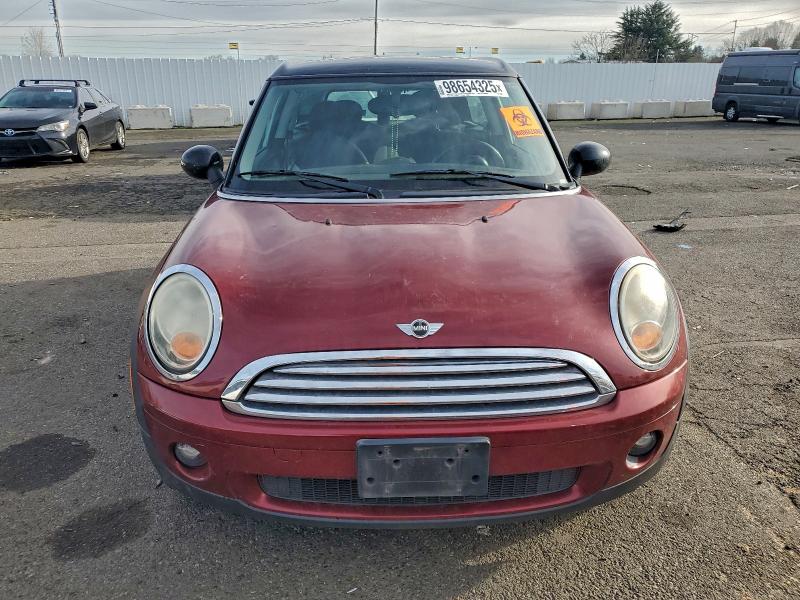 Photo 5 from auction – 2009 MINI COOPER CLU with VIN WMWML335X9TX35983