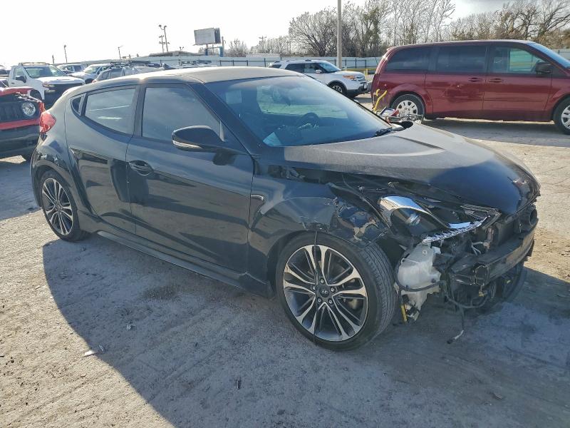 Photo 4 from auction – 2017 HYUNDAI VELOSTER T with VIN KMHTC6AE4HU309424