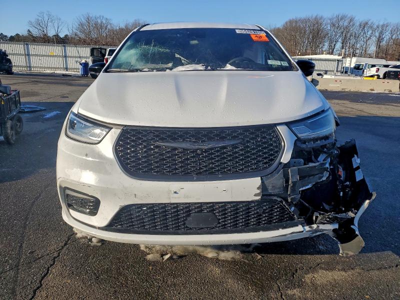 Photo 5 from auction – 2024 CHRYSLER PACIFICA H with VIN 2C4RC1S72RR160964