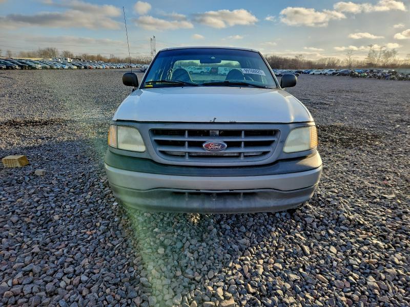 Photo 5 from auction – 2002 FORD F150 with VIN 1FTRX17W82NA99711