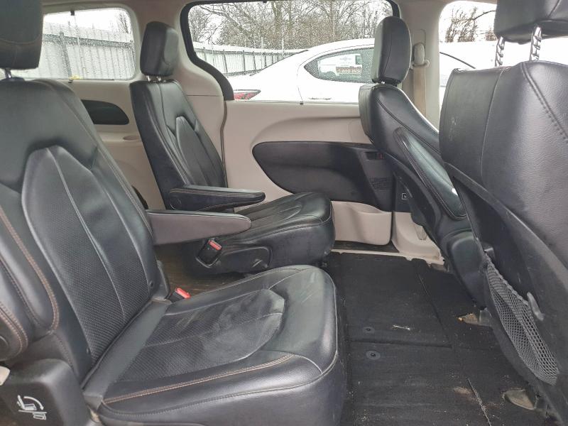 Photo 11 from auction – 2019 CHRYSLER PACIFICA T with VIN 2C4RC1BG2KR584621