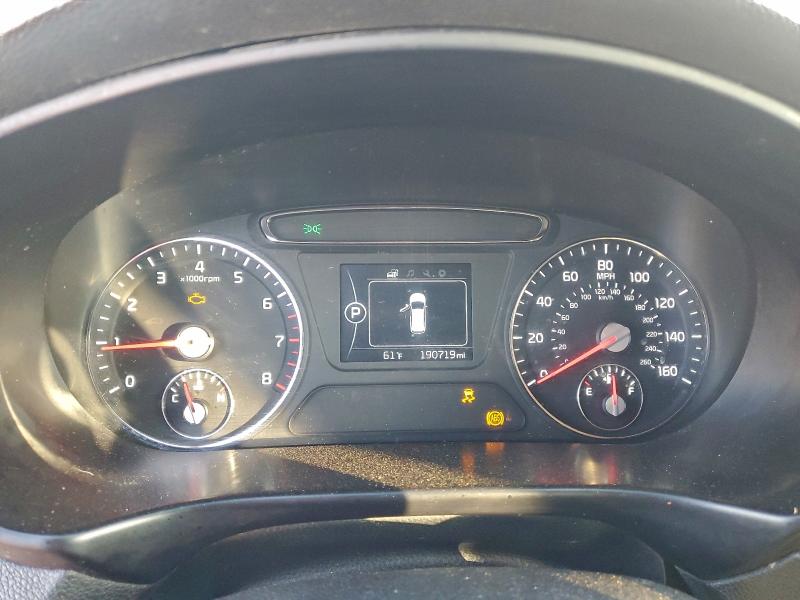 Photo 9 from auction – 2016 KIA SORENTO LX with VIN 5XYPG4A34GG017124