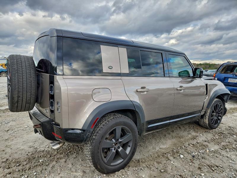 Photo 3 from auction – 2023 LAND ROVER DEFENDER 1 with VIN SALEWEEE0P2181145