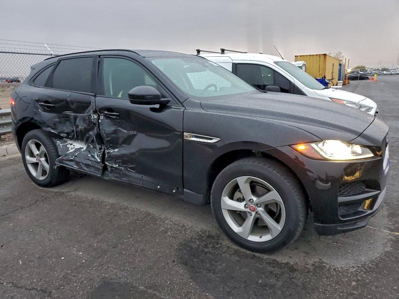 Photo 4 from auction – 2018 JAGUAR F-PACE PRE with VIN SADCJ2FX7JA326176