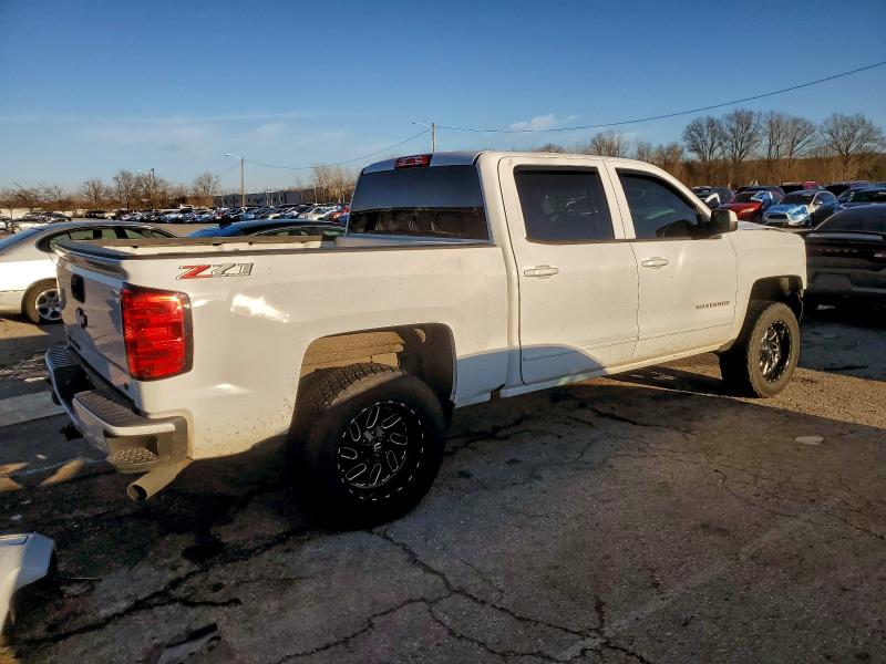 Photo 3 from auction – 2018 CHEVROLET SILVERADO with VIN 3GCUKREC2JG643725