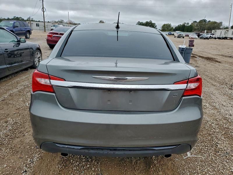 Photo 6 from auction – 2012 CHRYSLER 200 S with VIN 1C3CCBHG5CN181741