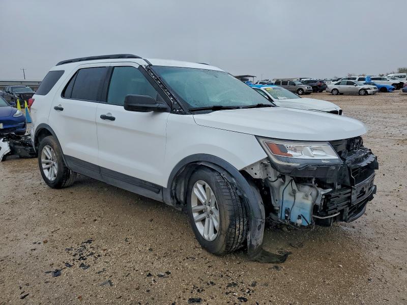 Photo 4 from auction – 2017 FORD EXPLORER with VIN 1FM5K7B8XHGD08075
