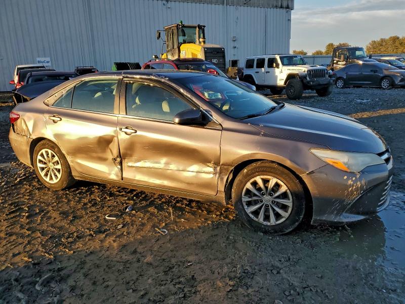 Photo 4 from auction – 2016 TOYOTA CAMRY LE with VIN 4T4BF1FK8GR539315