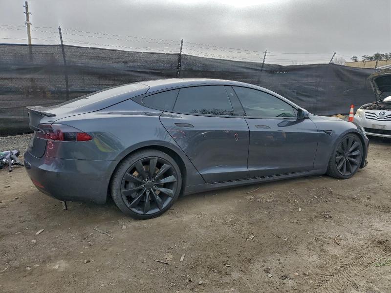 Photo 3 from auction – 2018 TESLA MODEL S with VIN 5YJSA1E22JF269206
