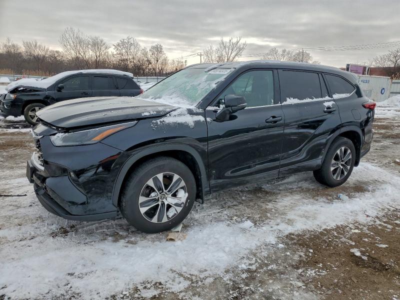 TOYOTA HIGHLANDER 2023 with VIN 5TDKDRBH3PS502089 - Photo from auction