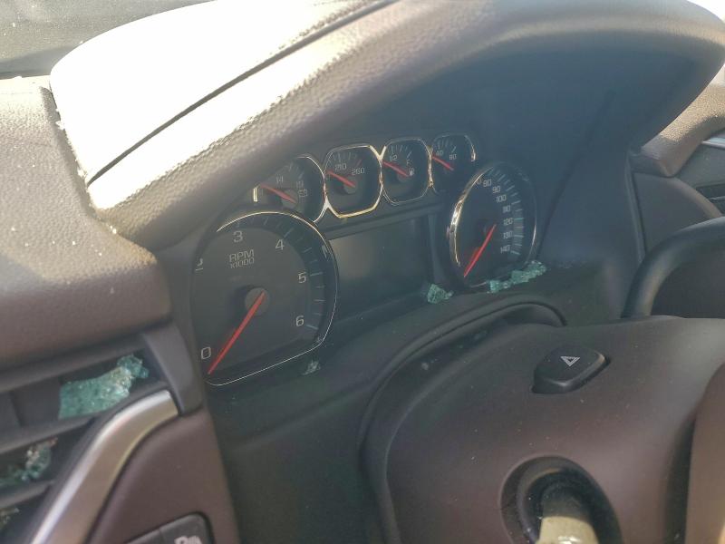 Photo 9 from auction – 2017 CHEVROLET SUBURBAN with VIN 1GNSCHKC2HR232622