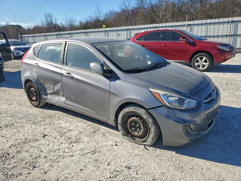 Photo 4 from auction – 2016 HYUNDAI ACCENT SE with VIN KMHCT5AE3GU237883