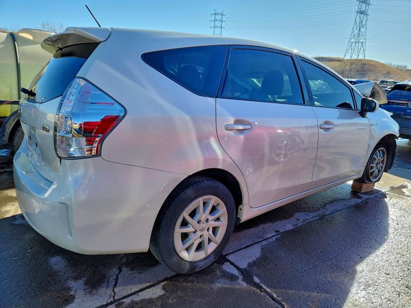 Photo 3 from auction – 2013 TOYOTA PRIUS V with VIN JTDZN3EU6D3197802