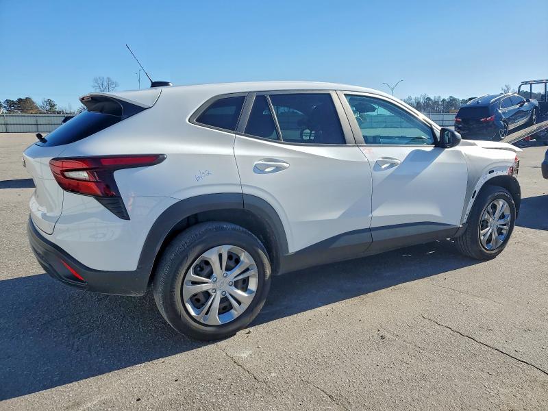 Photo 3 from auction – 2024 CHEVROLET TRAX LS with VIN KL77LFE20RC055799