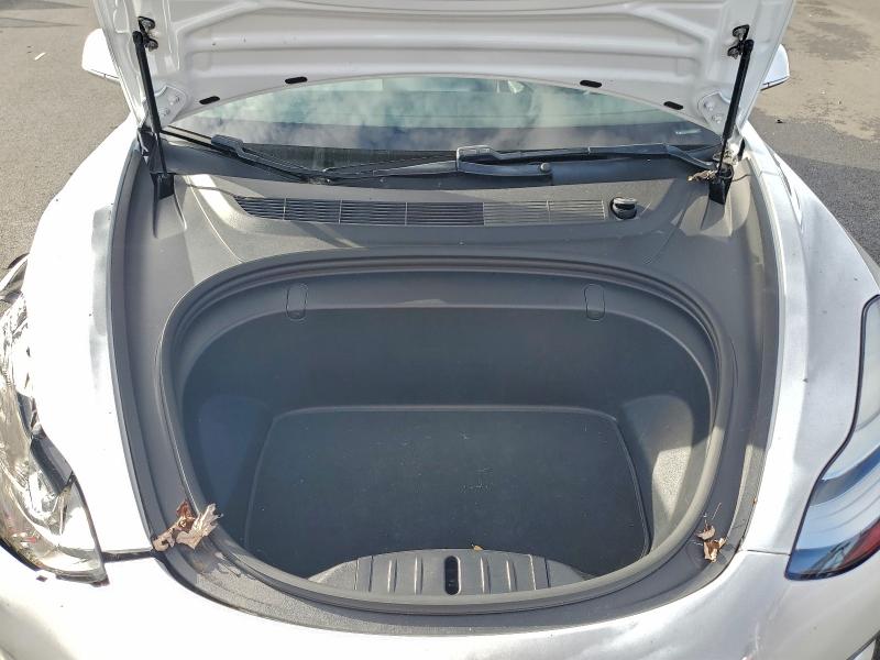 Photo 11 from auction – 2018 TESLA MODEL 3 with VIN 5YJ3E1EB9JF081694