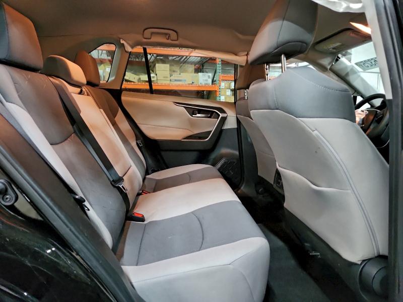 Photo 11 from auction – 2021 TOYOTA RAV4 XLE with VIN 2T3P1RFV6MC236433