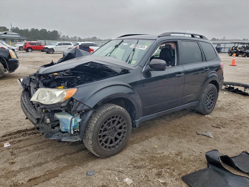 SUBARU FORESTER 2 2013 with VIN JF2SHABC2DH427218 - Photo from auction