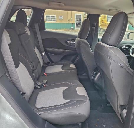 Photo 10 from auction – 2014 JEEP CHEROKEE L with VIN 1C4PJLCS3EW117053