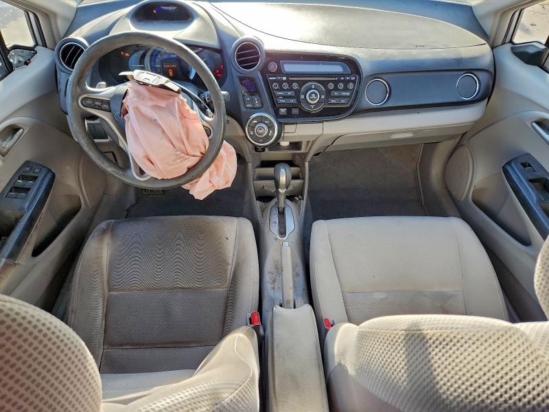 Photo 8 from auction – 2011 HONDA INSIGHT with VIN JHMZE2H77BS009824