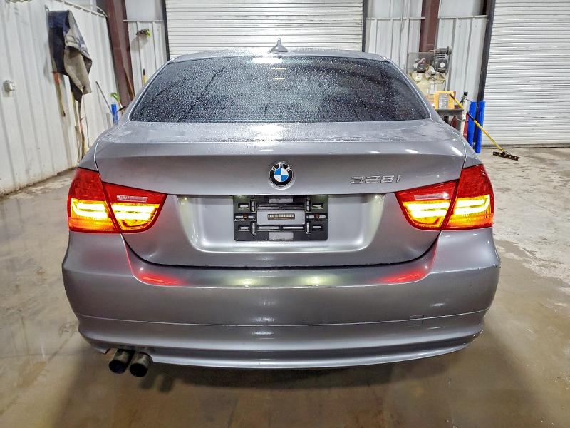 Foto 6 de la subasta – 2011 BMW 328 XI con VIN WBAPK7C54BA463634