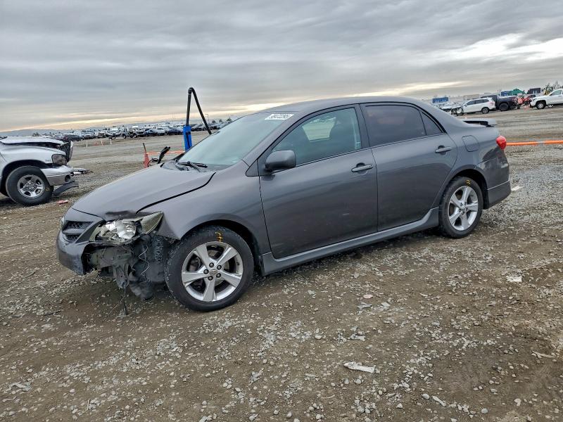 TOYOTA COROLLA BA 2013 z numerem VIN 5YFBU4EE8DP221530 - Zdjęcie z aukcji