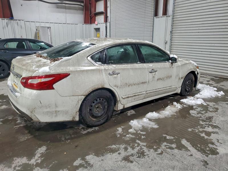 Photo 3 from auction – 2017 NISSAN ALTIMA 2.5 with VIN 1N4AL3AP3HC242015