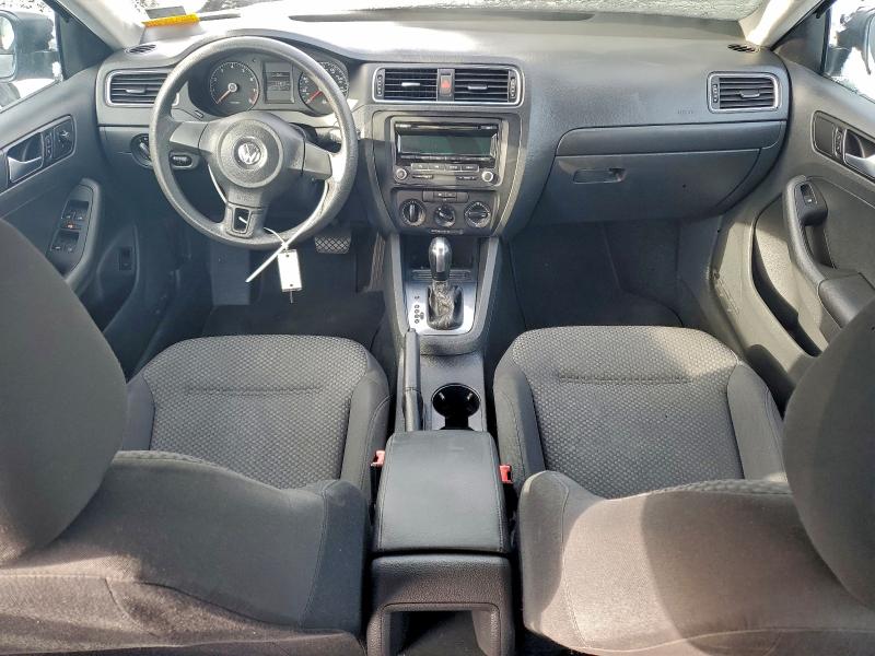 Photo 8 from auction – 2014 VOLKSWAGEN JETTA BASE with VIN 3VW2K7AJ3EM213660
