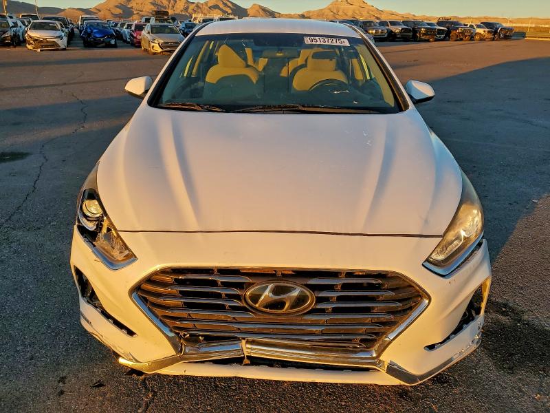 Photo 5 from auction – 2018 HYUNDAI SONATA SE with VIN 5NPE24AF7JH690814