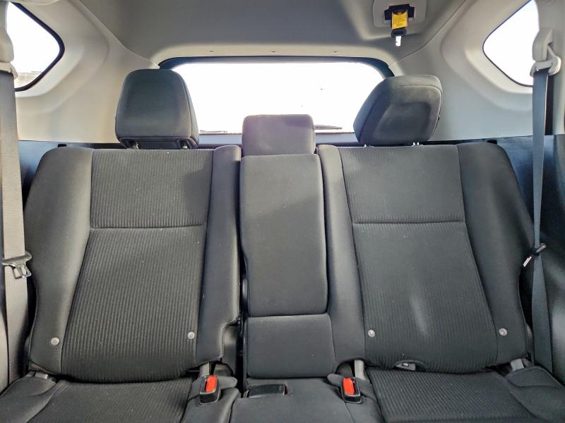 Photo 10 from auction – 2016 TOYOTA RAV4 LE with VIN 2T3BFREV6GW534738
