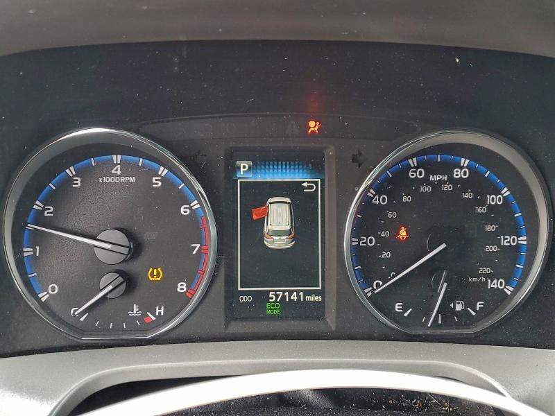 Photo 9 from auction – 2016 TOYOTA RAV4 XLE with VIN 2T3RFREV5GW440428