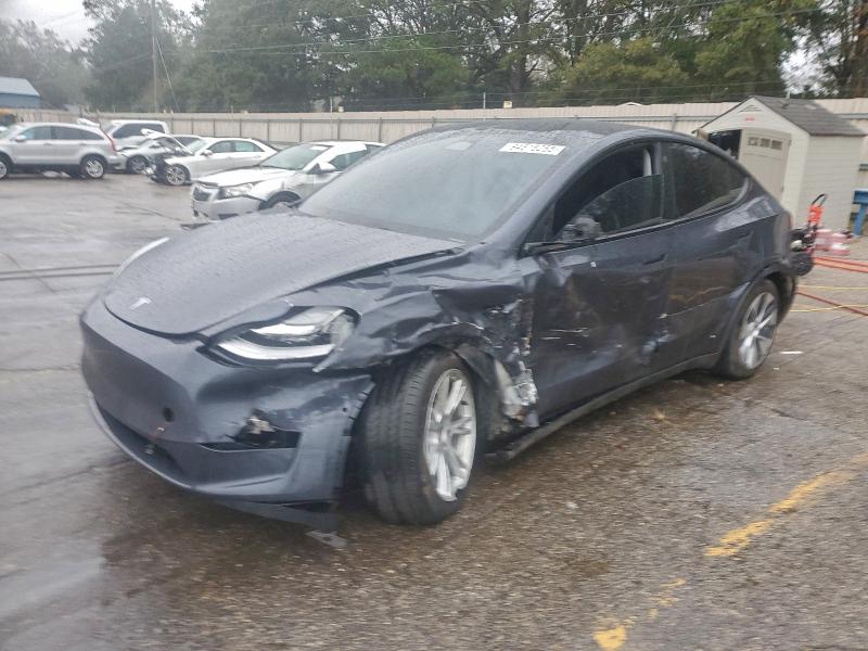 TESLA MODEL Y 2022 with VIN 7SAYGDEE2NF314609 - Photo from auction