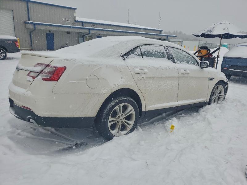 Photo 3 from auction – 2014 FORD TAURUS SEL with VIN 1FAHP2E80EG147416