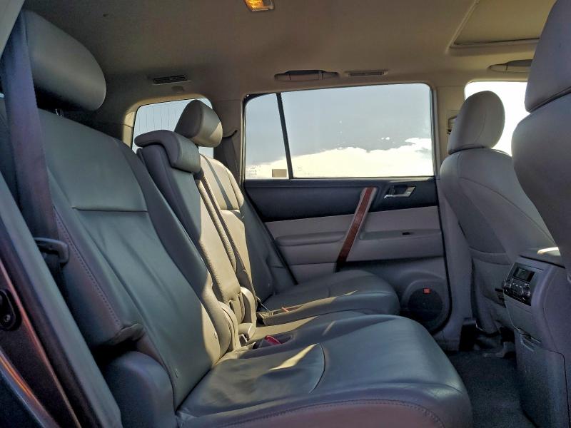 Photo 11 from auction – 2008 TOYOTA HIGHLANDER with VIN JTEDS42AX82040980