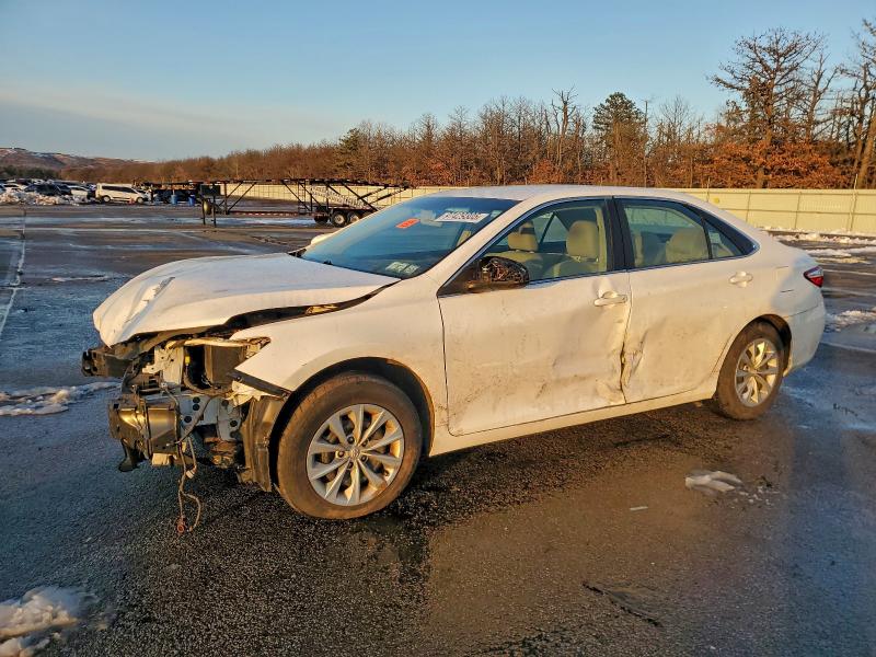 صورة رقم 1 من المزاد - 2016 TOYOTA CAMRY LE مع VIN 4T4BF1FK3GR520199