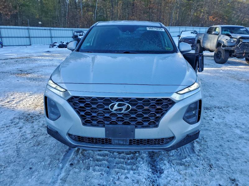Photo 5 from auction – 2019 HYUNDAI SANTA FE S with VIN 5NMS3CAD5KH042587
