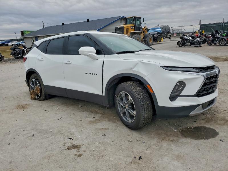 Foto 4 de la subasta – 2023 CHEVROLET BLAZER con VIN 3GNKBCR44PS167482
