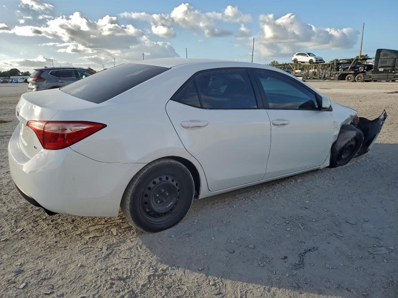 Photo 3 from auction – 2017 TOYOTA COROLLA L with VIN 5YFBURHE1HP722001
