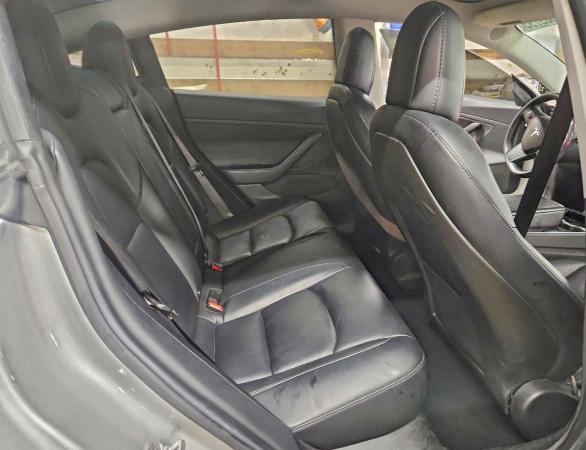 Photo 10 from auction – 2018 TESLA MODEL 3 with VIN 5YJ3E1EB6JF087663