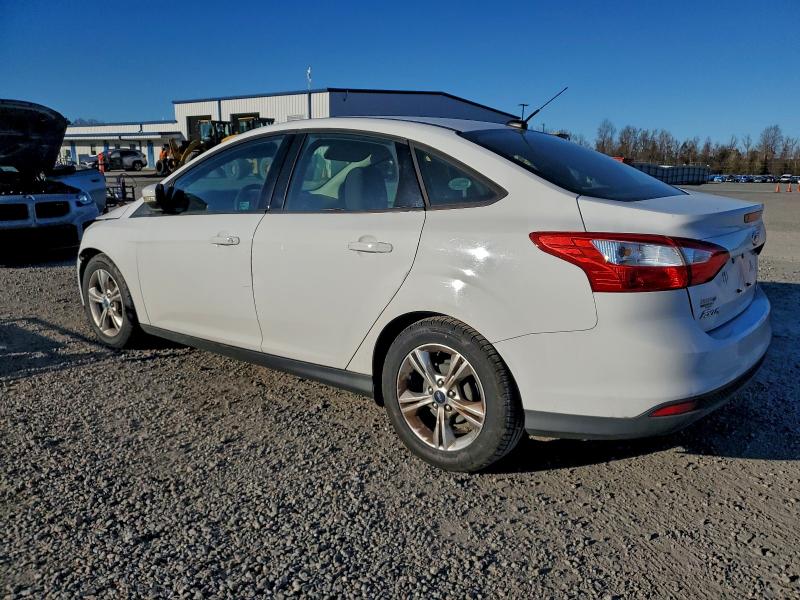 Photo 2 from auction – 2014 FORD FOCUS SE with VIN 1FADP3F29EL159358