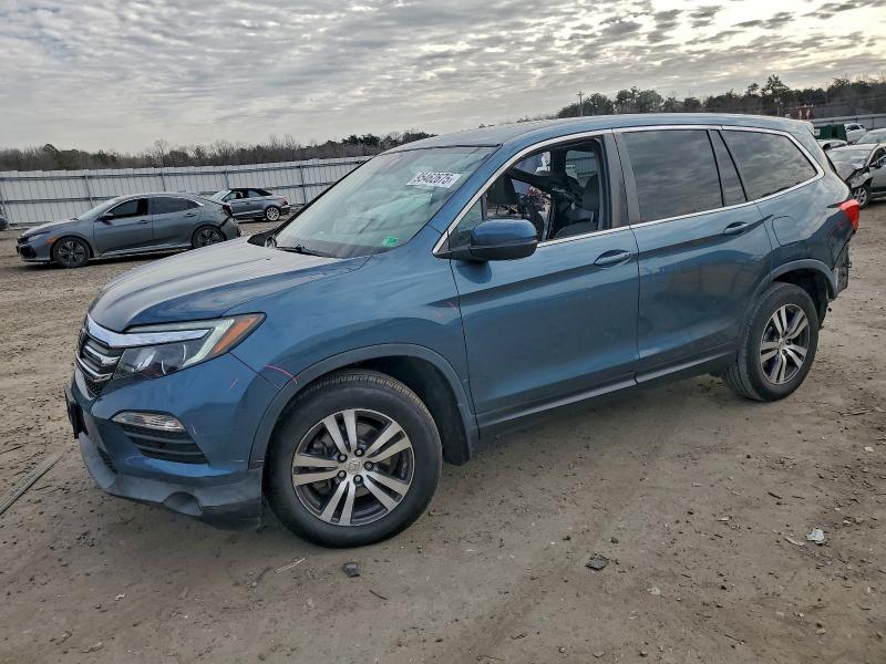 HONDA PILOT EXL 2017 with VIN 5FNYF5H62HB035286 - Photo from auction