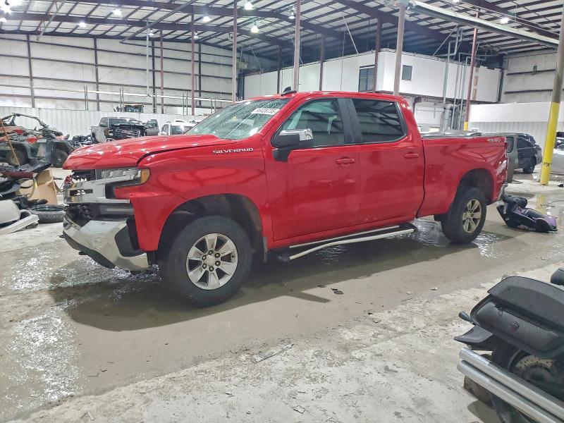 CHEVROLET SILVERADO 2019 with VIN 1GCUYDED0KZ218919 - Photo from auction