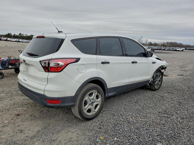 Photo 3 from auction – 2017 FORD ESCAPE S with VIN 1FMCU0F74HUB96725