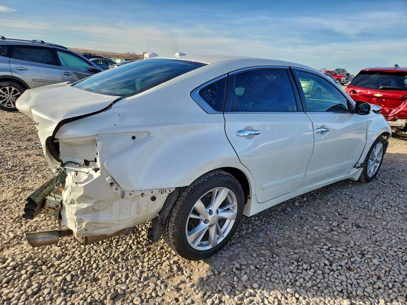 Photo 3 from auction – 2015 NISSAN ALTIMA with VIN 1N4AL3AP6FC199819