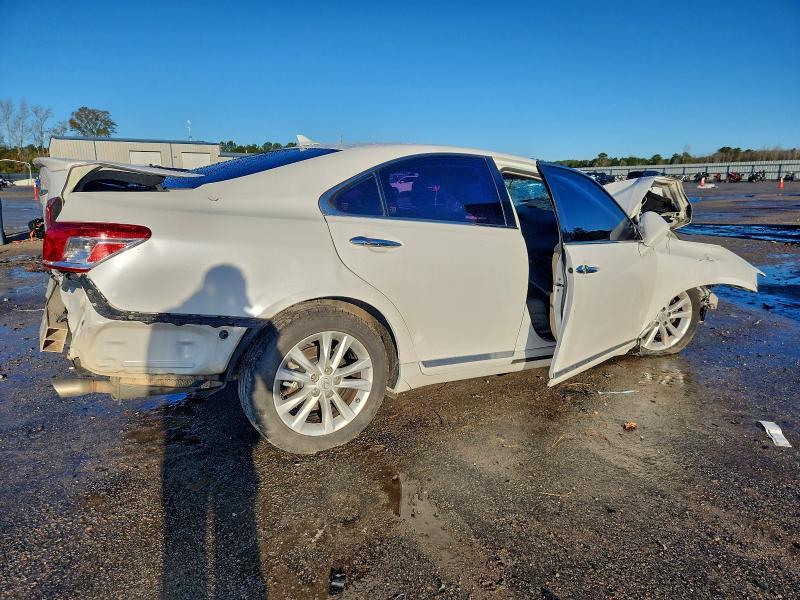 Photo 3 from auction – 2010 LEXUS ES with VIN JTHBK1EG2A2402170