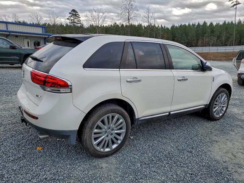 Photo 3 from auction – 2011 LINCOLN MKX with VIN 2LMDJ6JK4BBJ23335